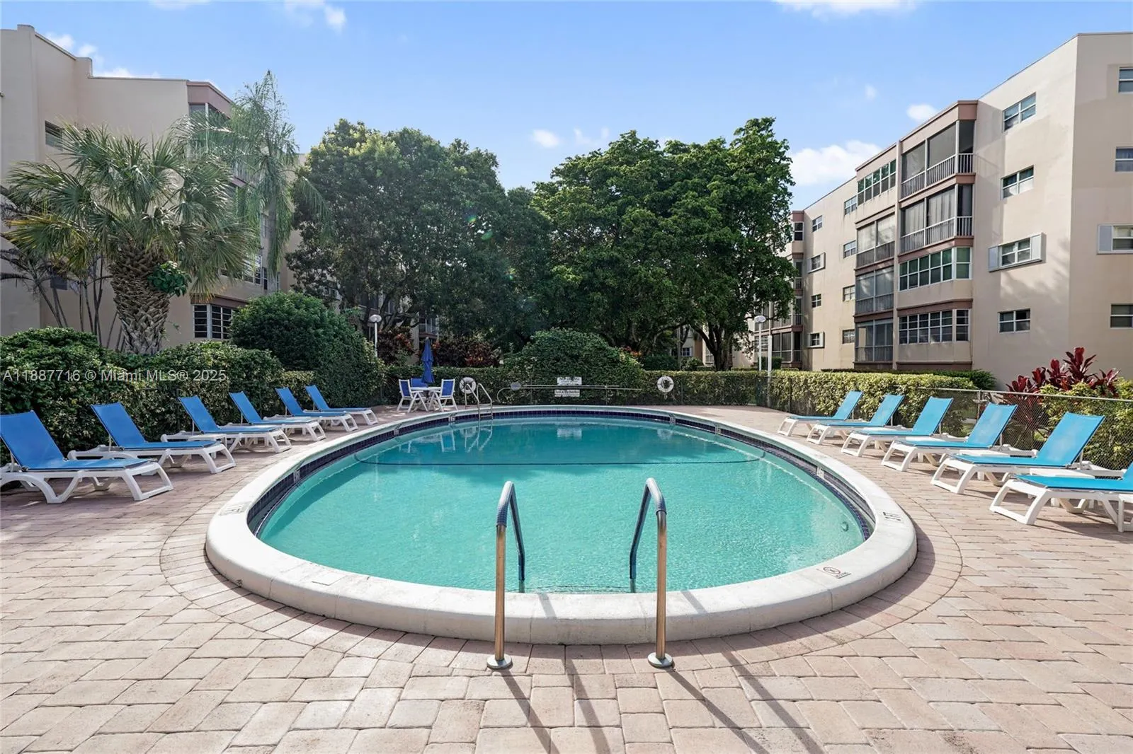 6731 Cypress Rd, #303