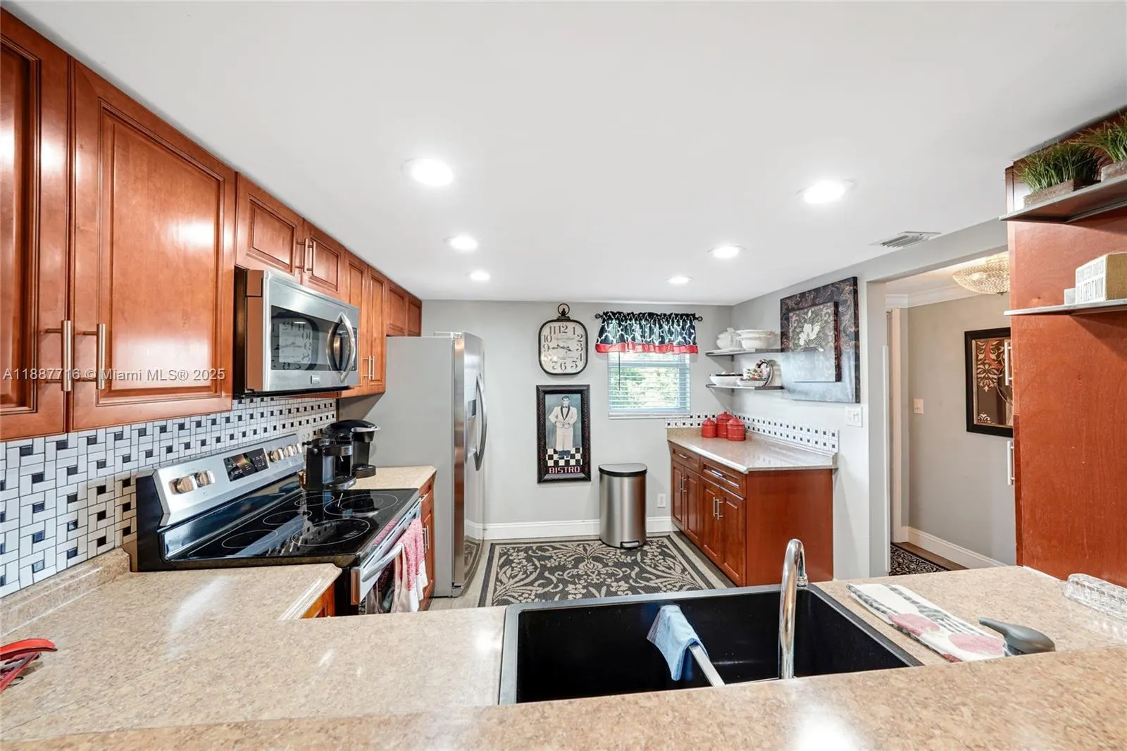 6731 Cypress Rd, #303