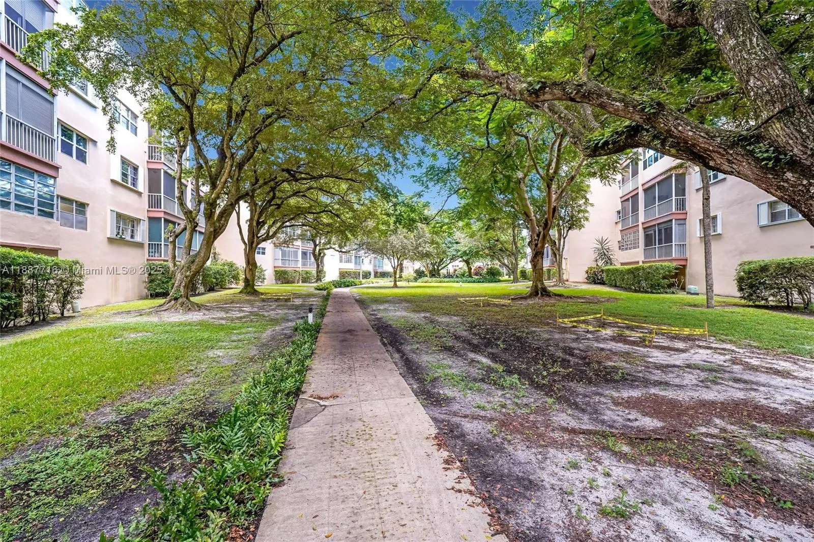 6731 Cypress Rd, #303