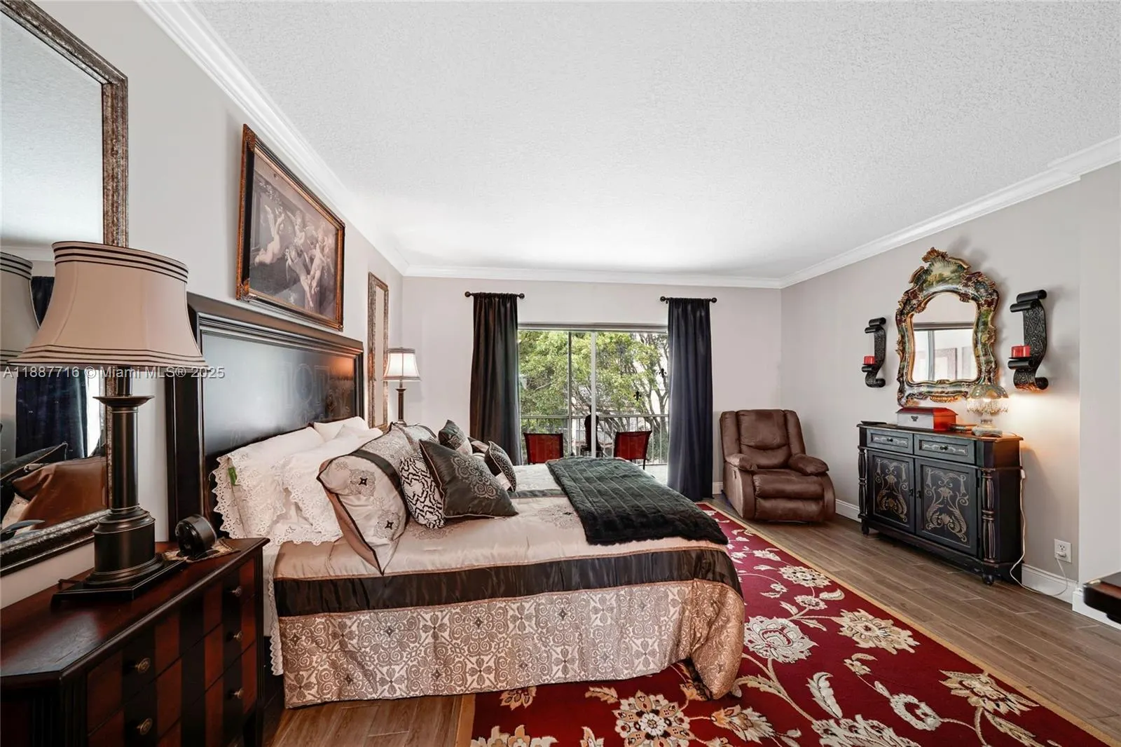 6731 Cypress Rd, #303