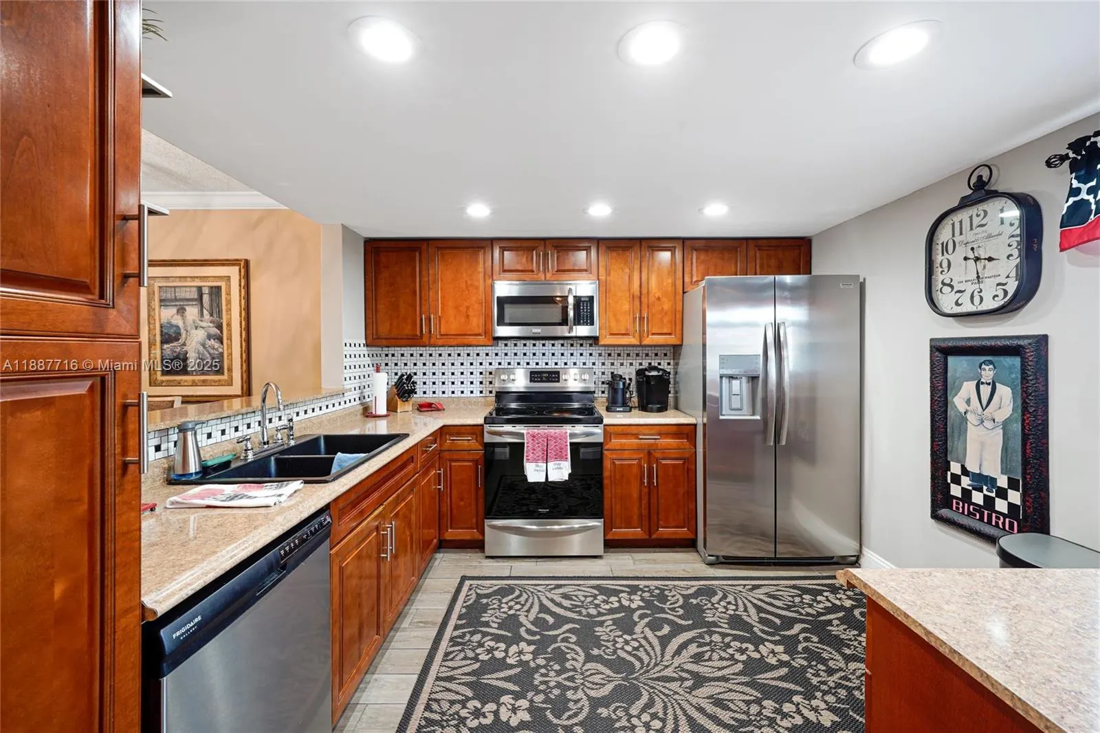 6731 Cypress Rd, #303