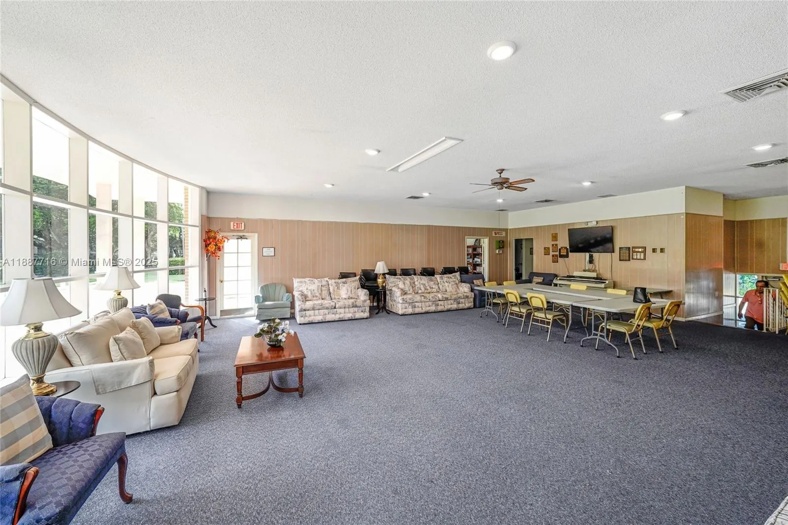 6731 Cypress Rd, #303