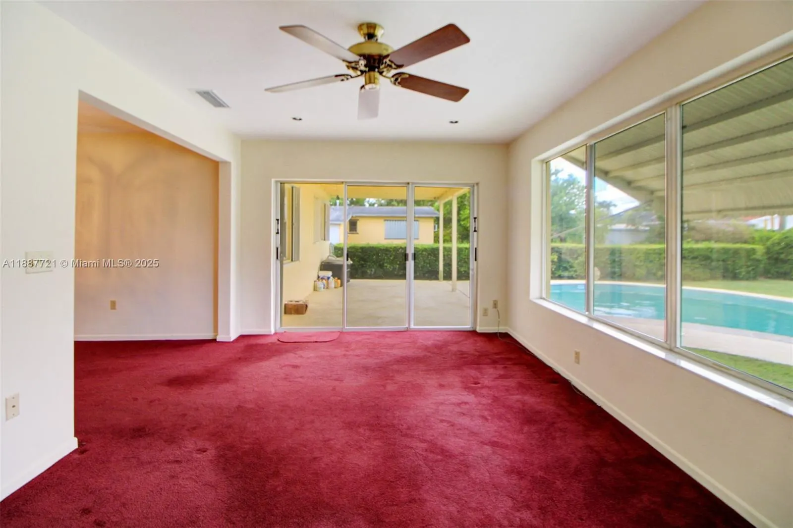 19550 Belview Dr