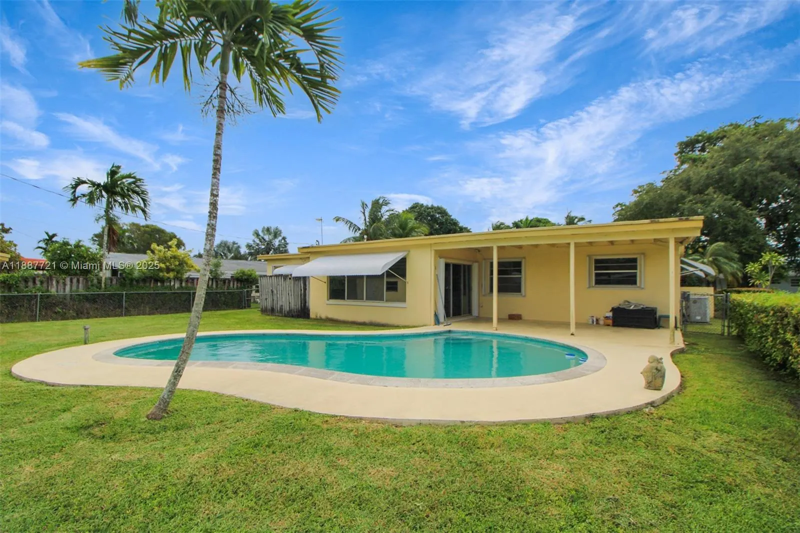 19550 Belview Dr