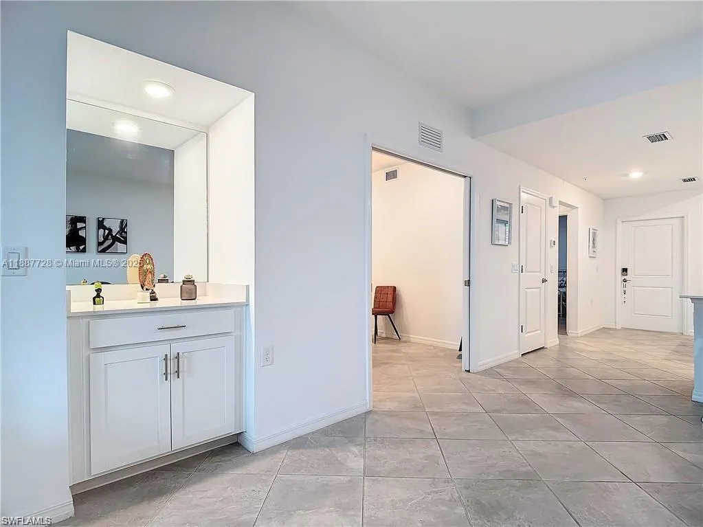 5453 Double Eagle Cir #3115