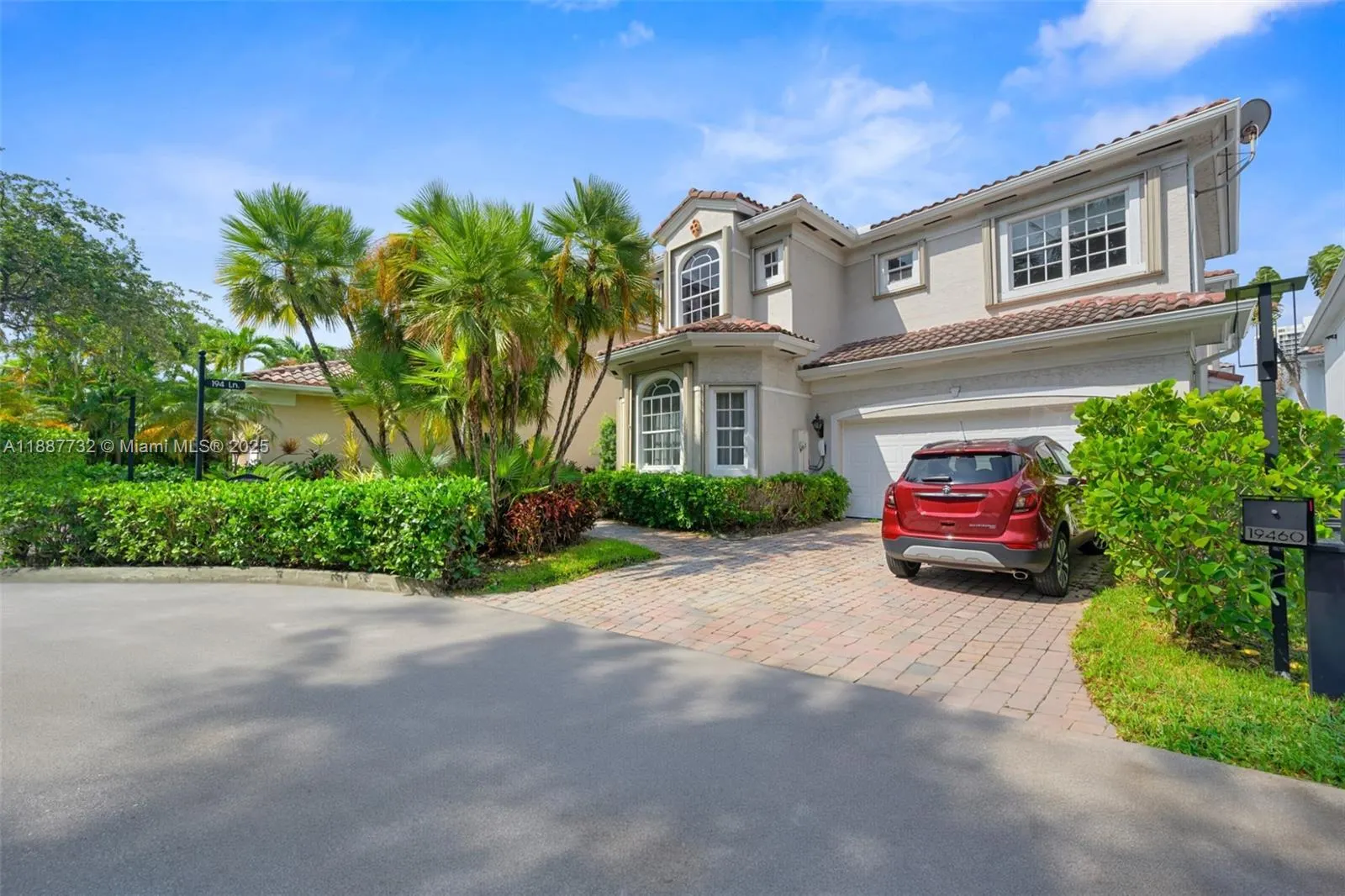 19460 39th Ct