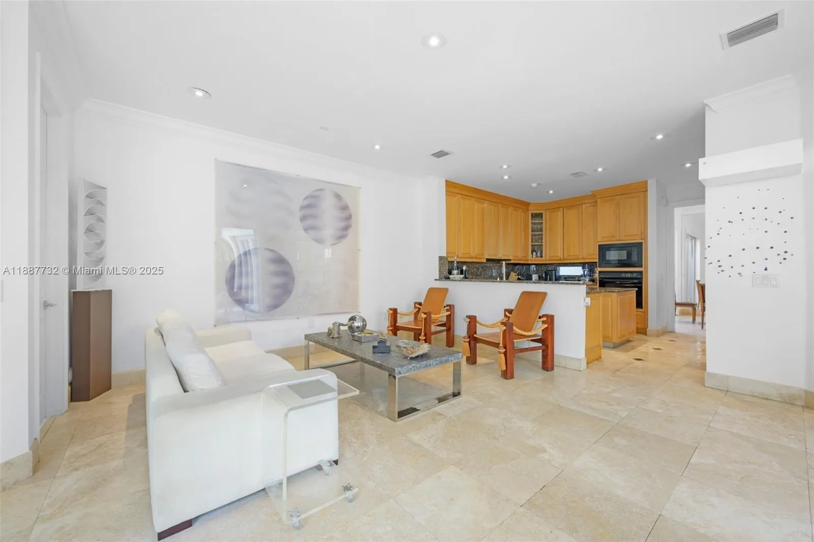 19460 39th Ct