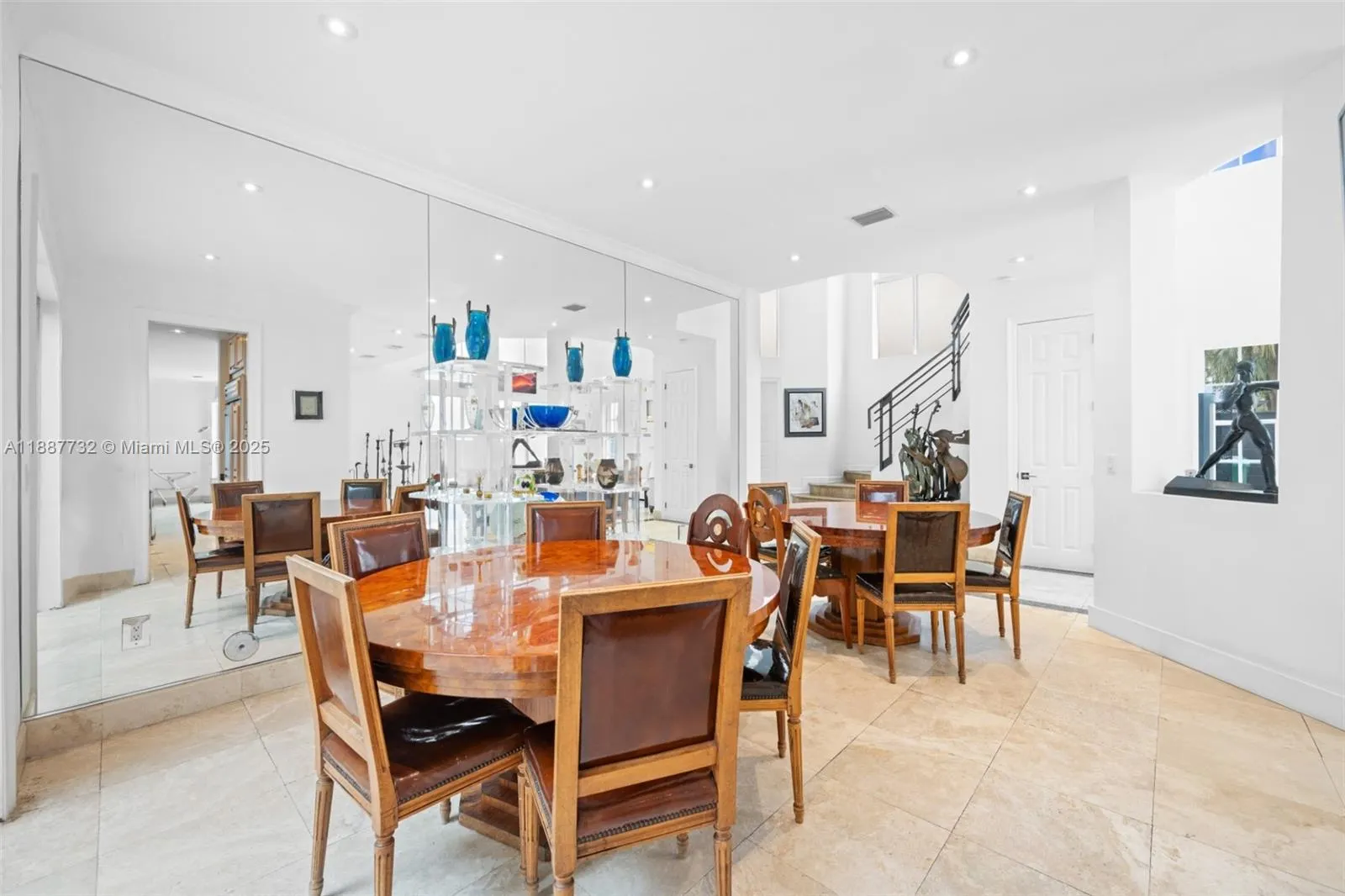 19460 39th Ct