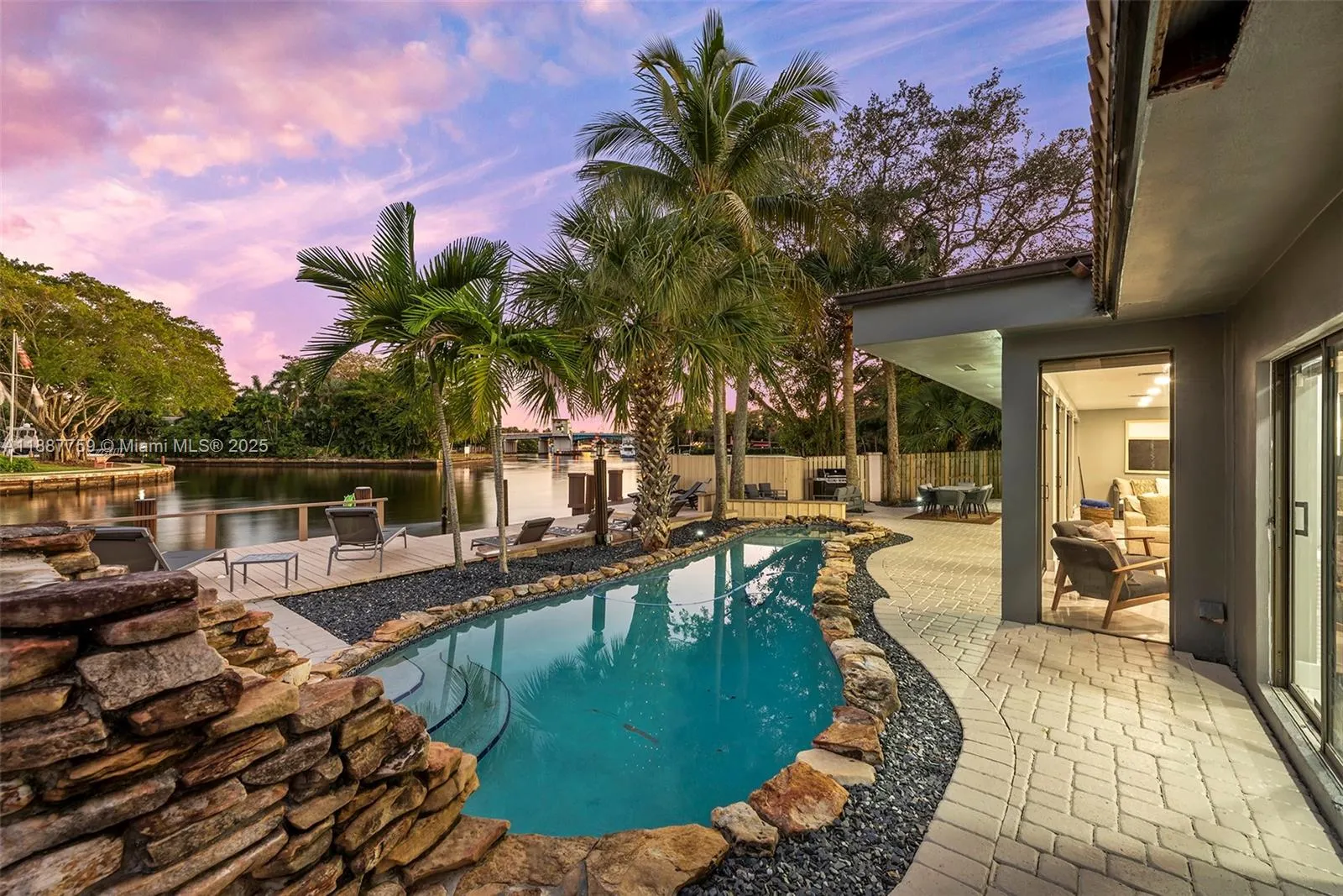 1030 SW 14th Ter, #0