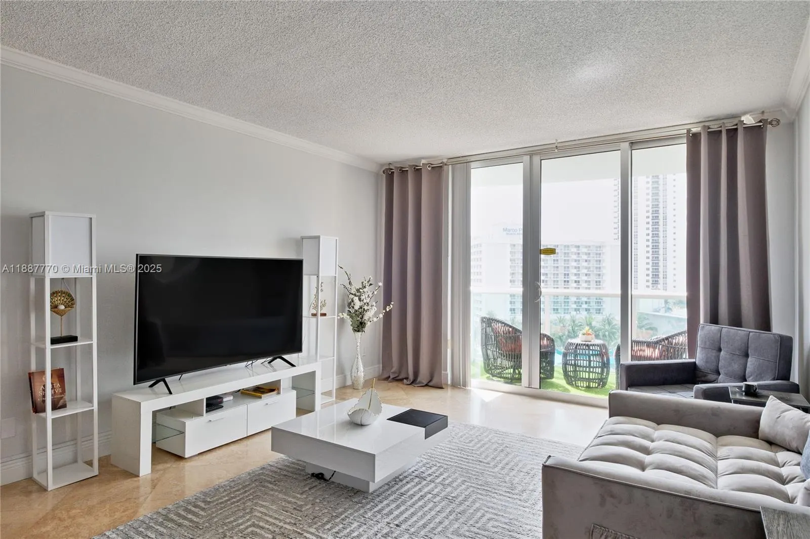19370 Collins Ave, #919