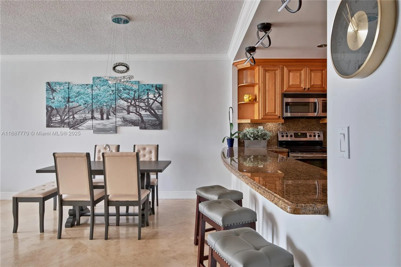 19370 Collins Ave, #919