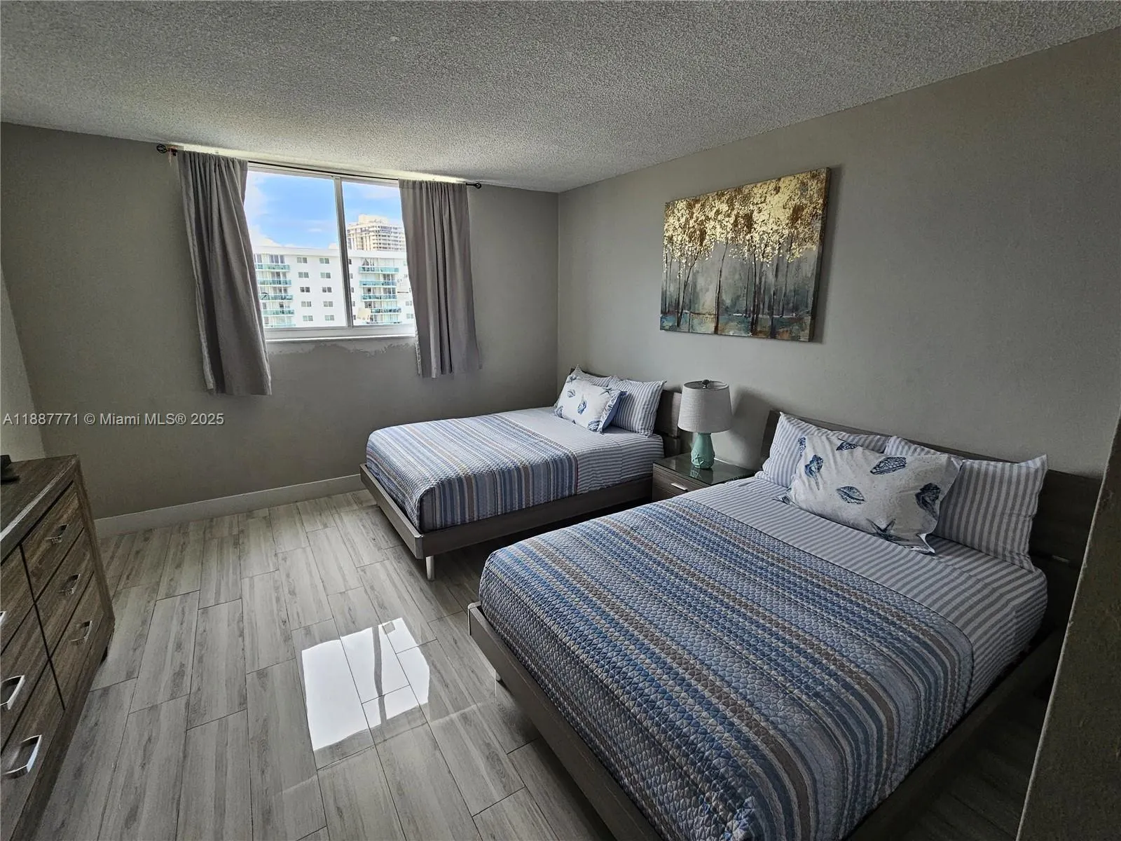 19370 Collins Ave, #1502