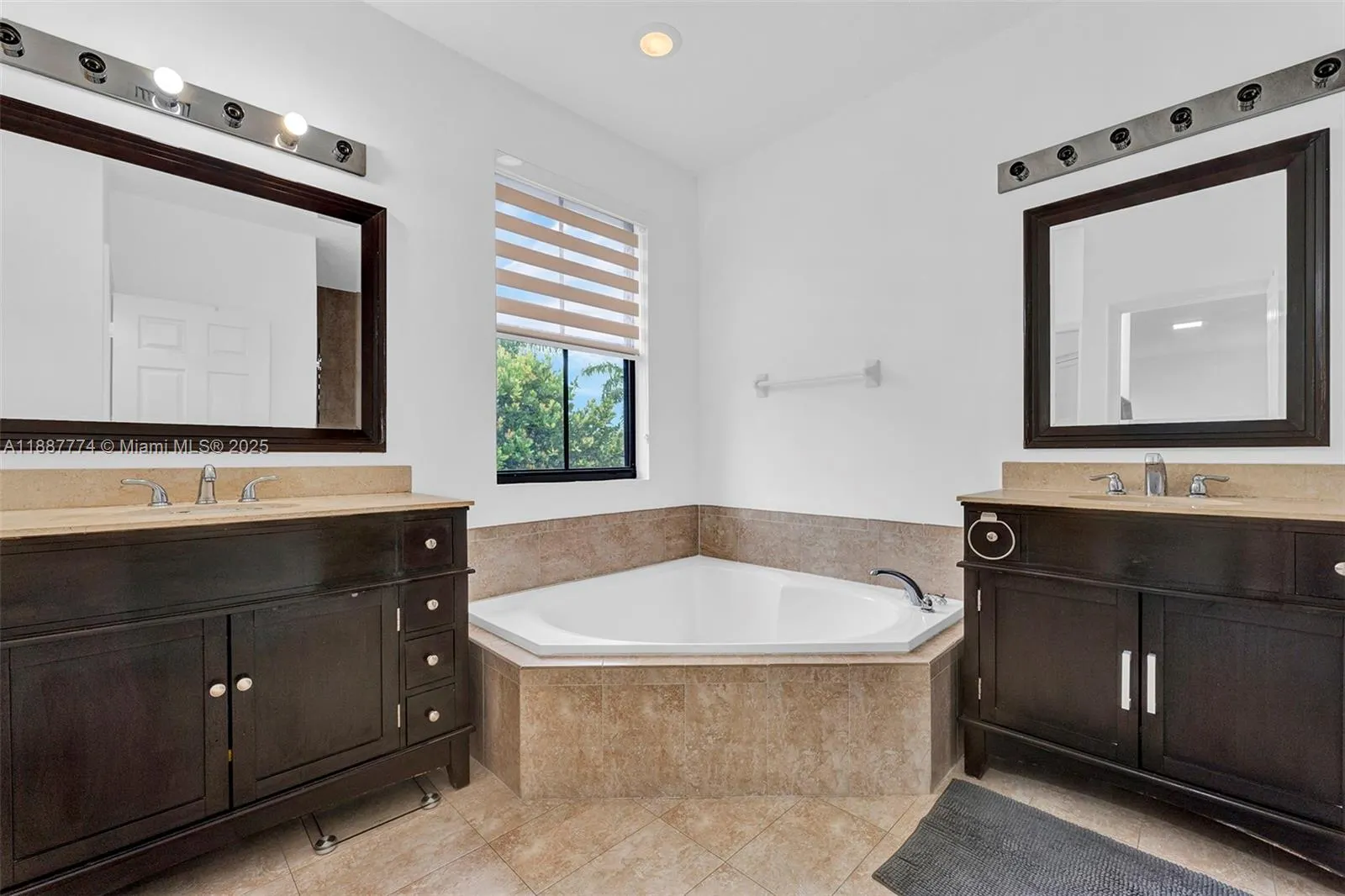 9770 NW 10th St, #9770
