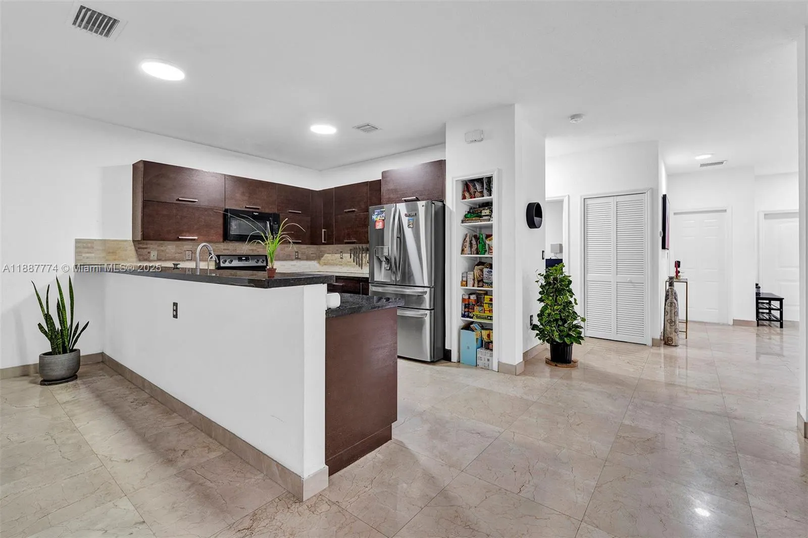9770 NW 10th St, #9770