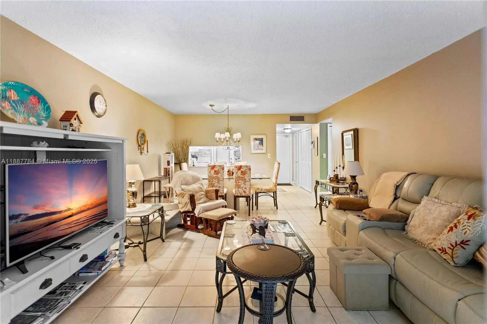 4800 Hillcrest Ln, #101