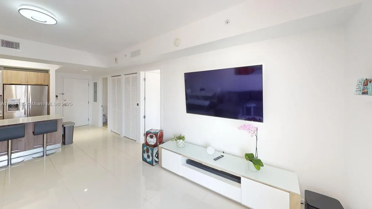 5300 Paseo Blvd, #1607