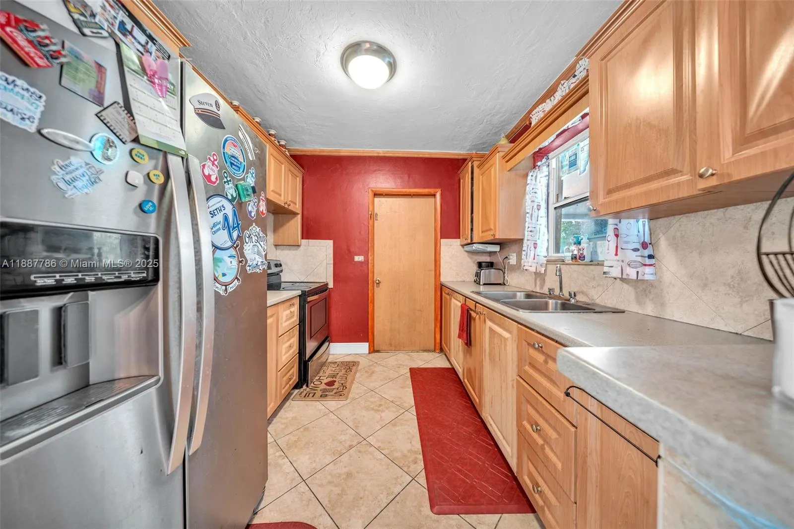 3825 NW 193rd Ter