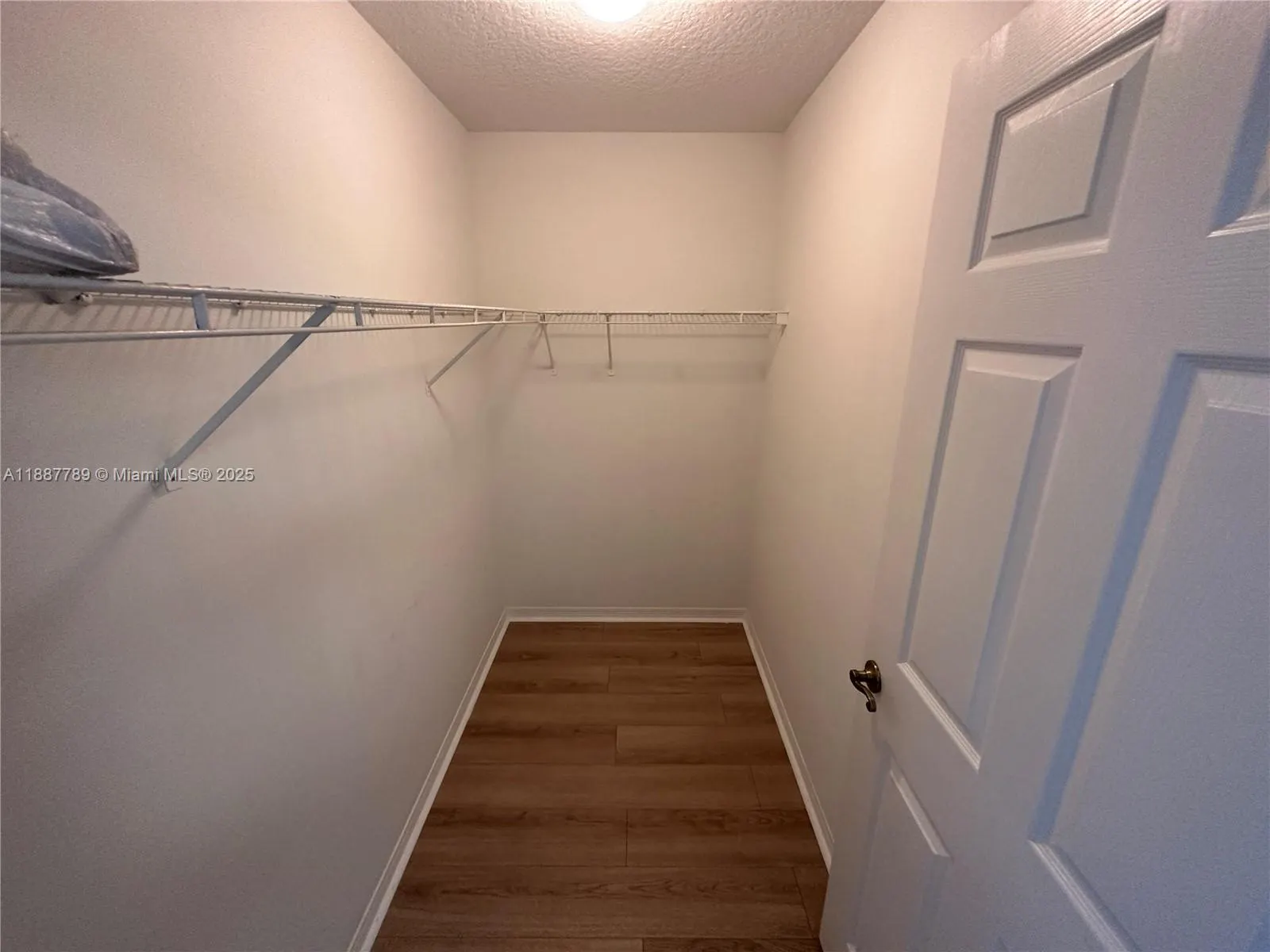 1200 Town Center Dr, #217