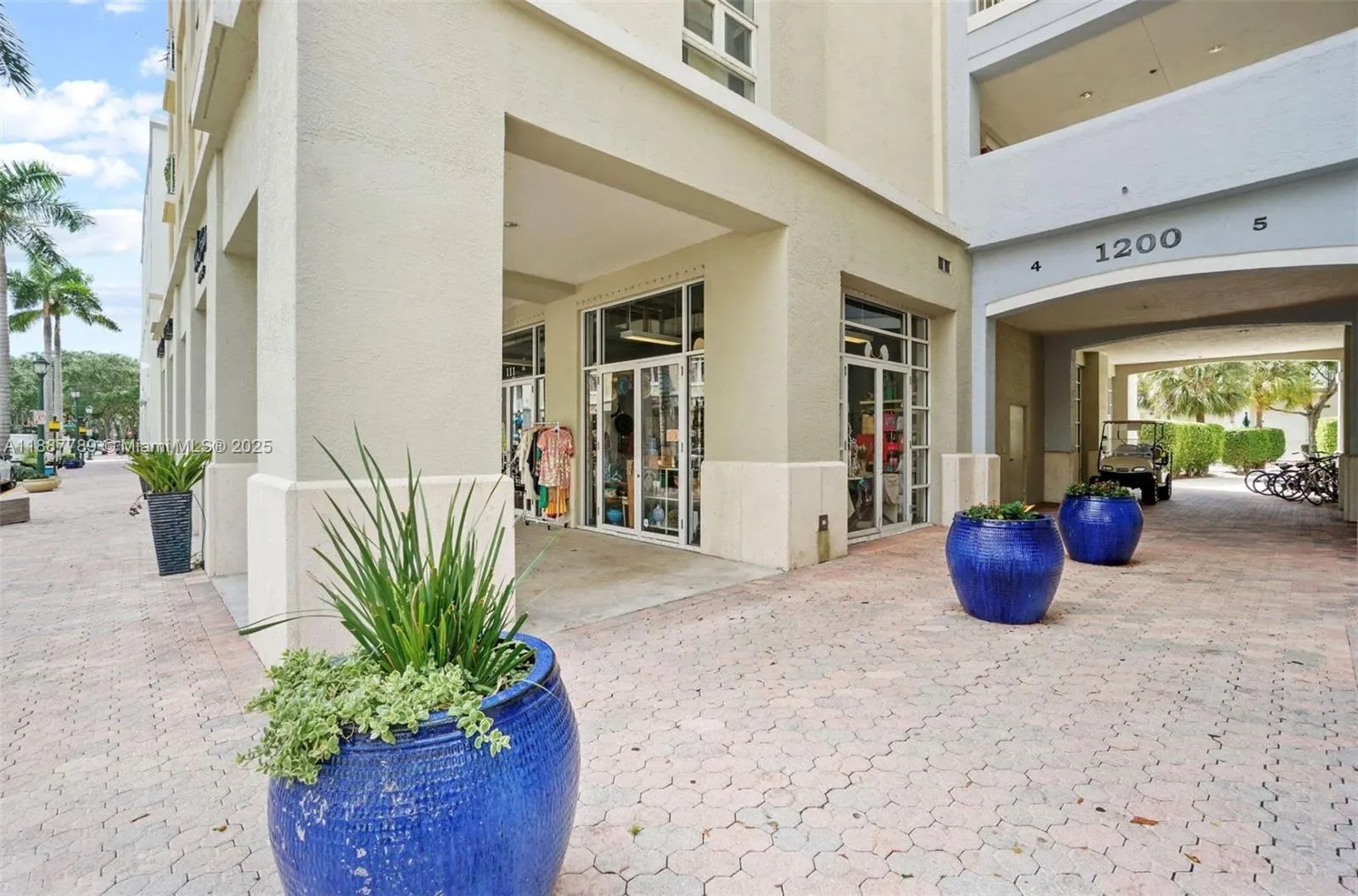 1200 Town Center Dr, #217