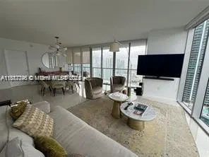 465 Brickell Ave, #3202