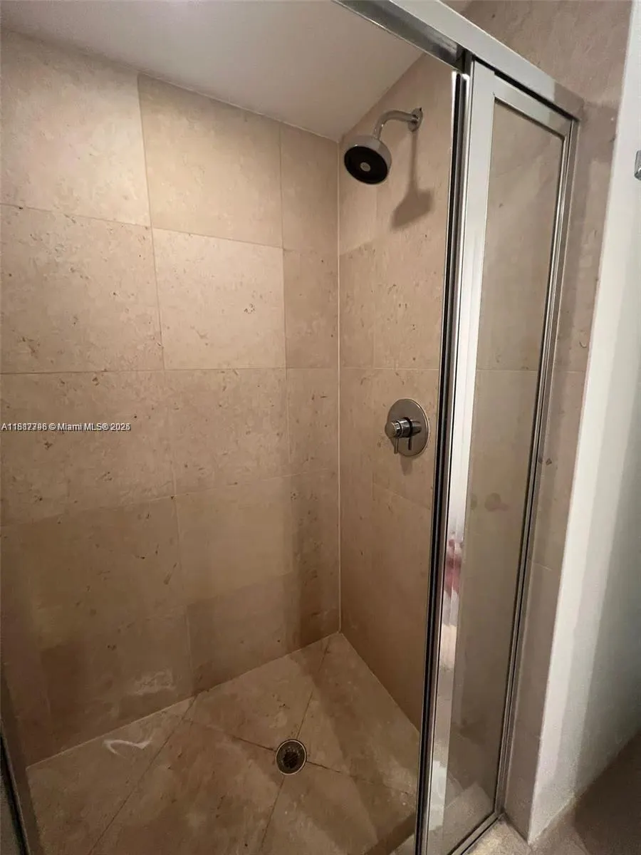 465 Brickell Ave, #3202