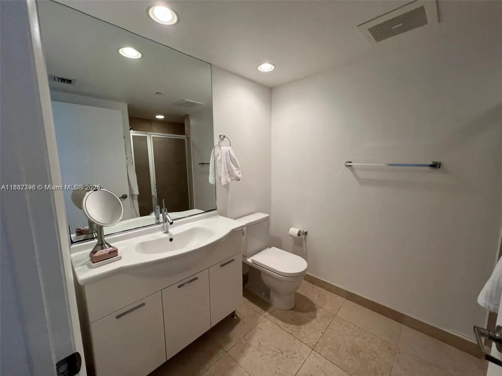 465 Brickell Ave, #3202