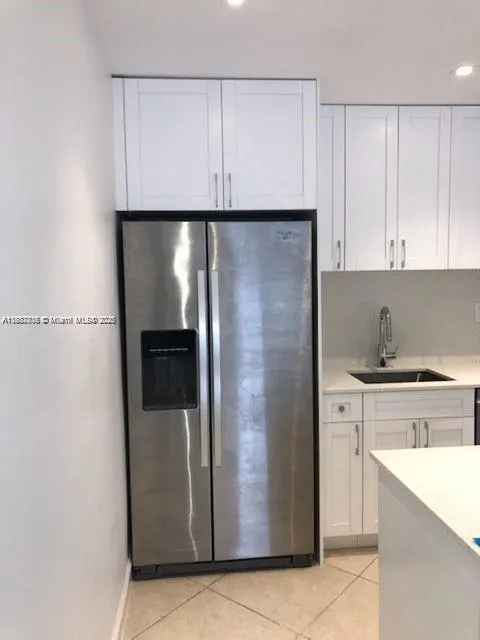2715 TIGERTAIL AV, #103