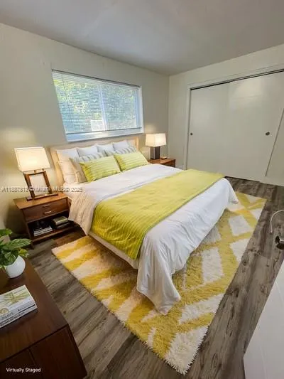 1630 NW 18th Street, #12