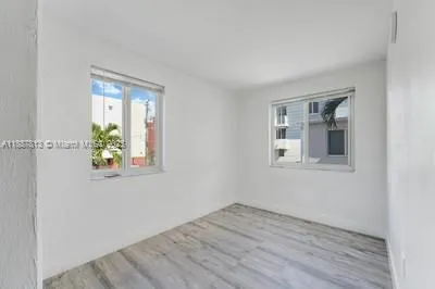 1630 NW 18th Street, #12