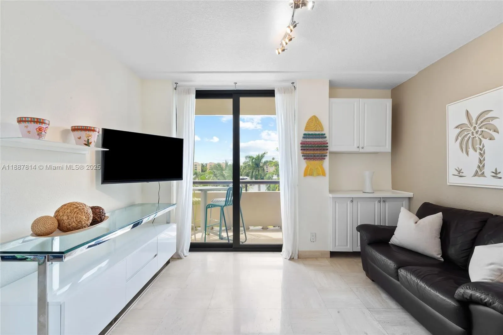 19667 Turnberry Way, #3D