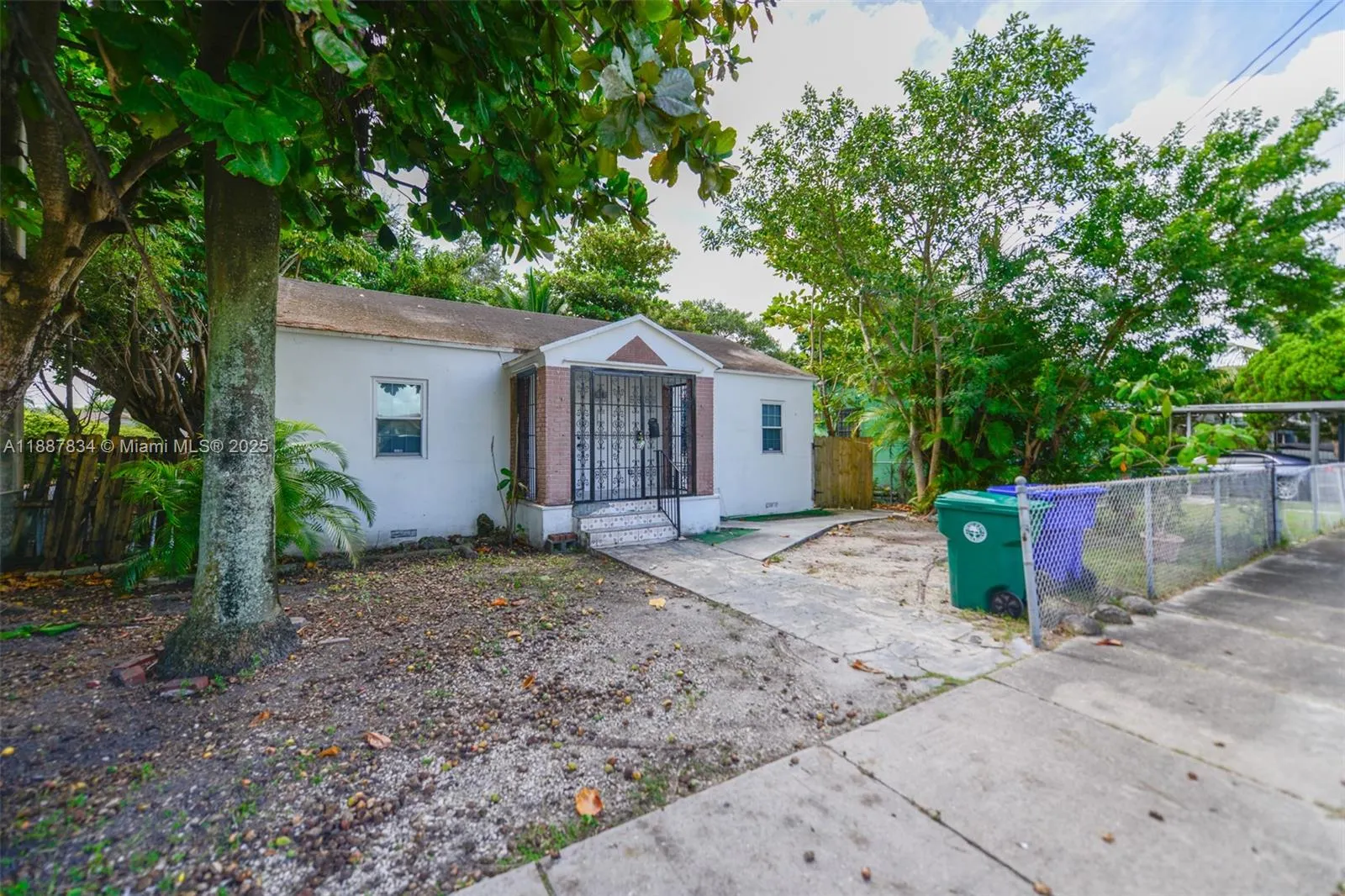 1250 NW 43rd St