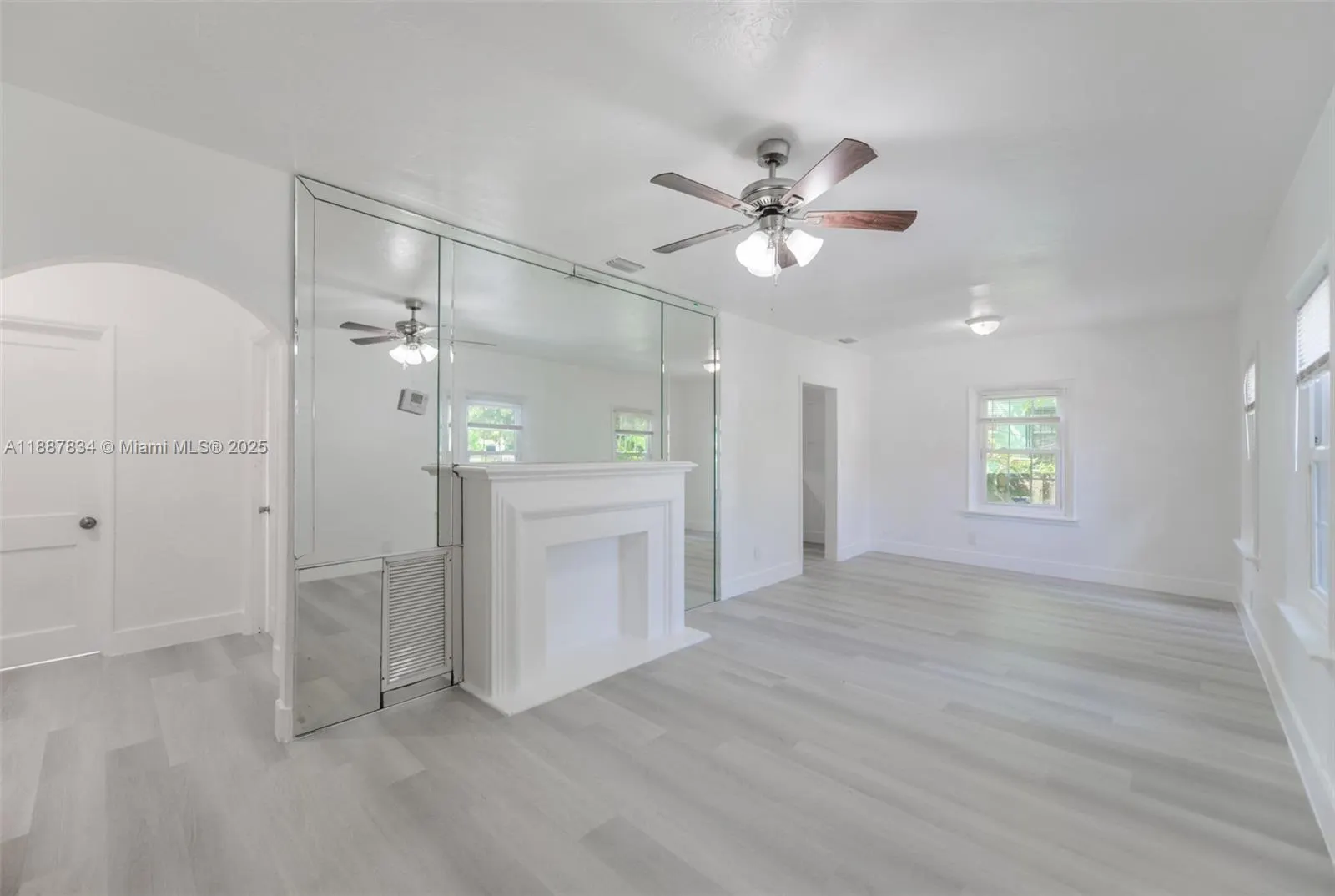 1250 NW 43rd St