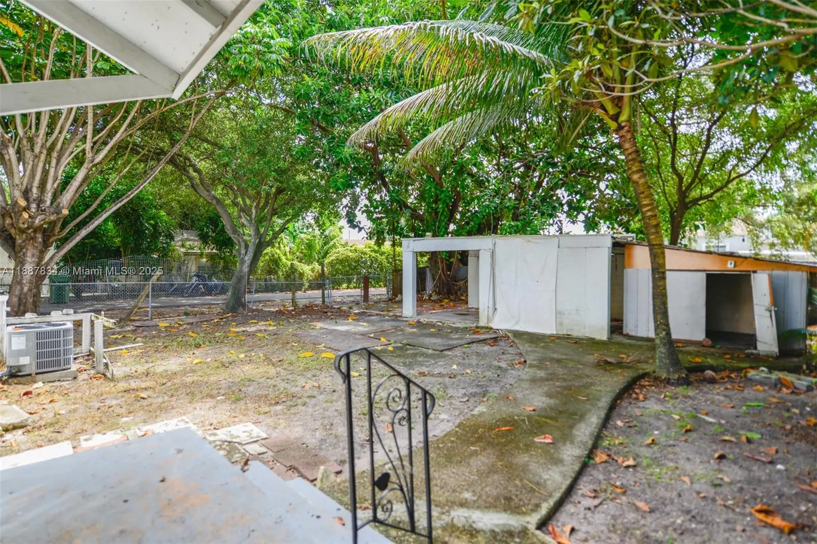 1250 NW 43rd St