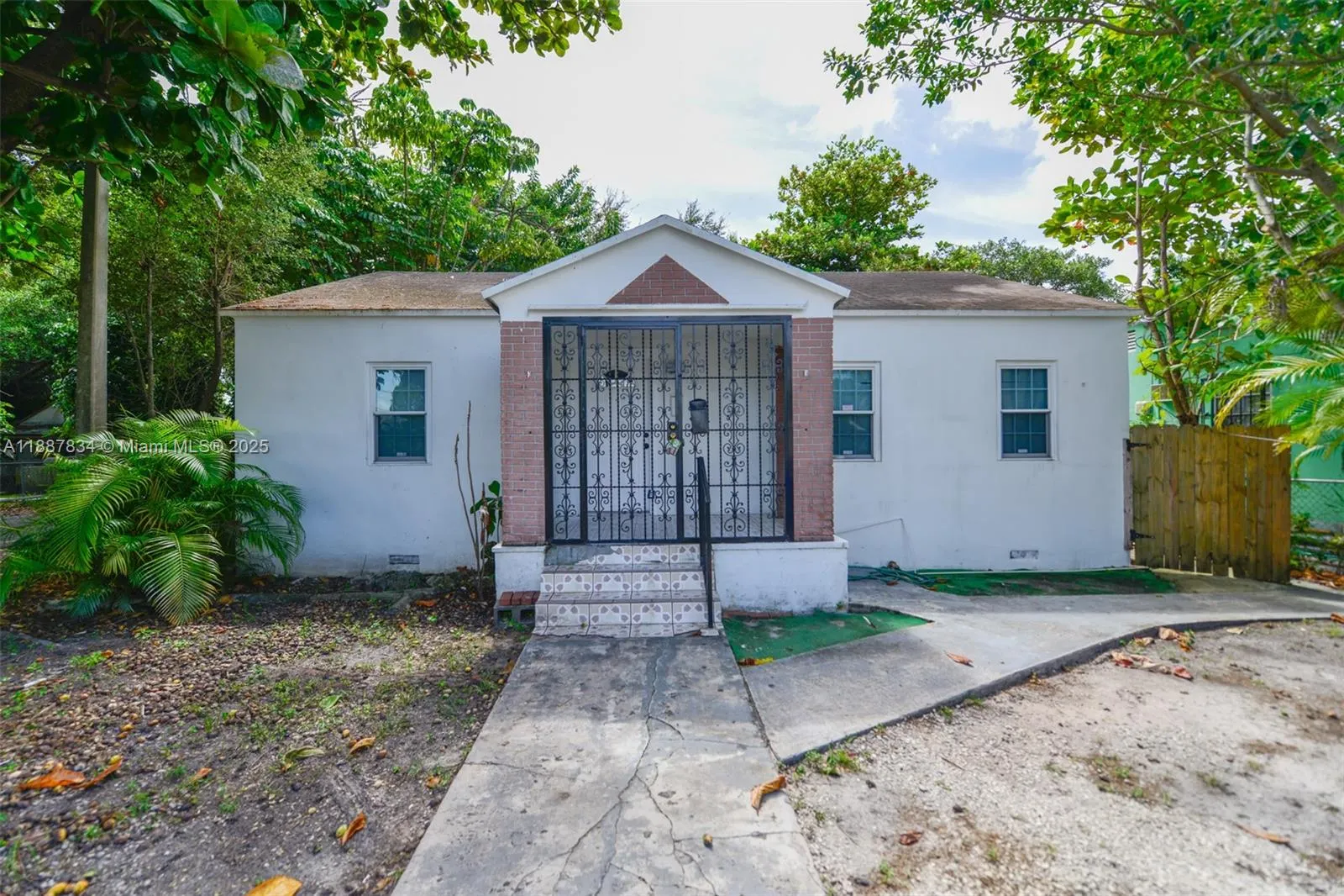 1250 NW 43rd St