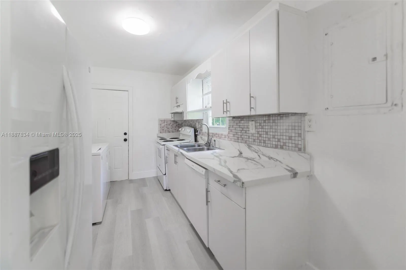 1250 NW 43rd St