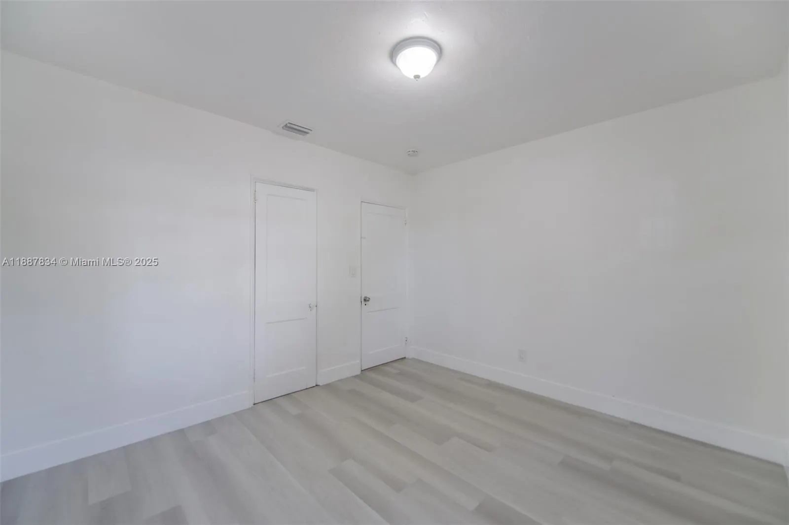1250 NW 43rd St