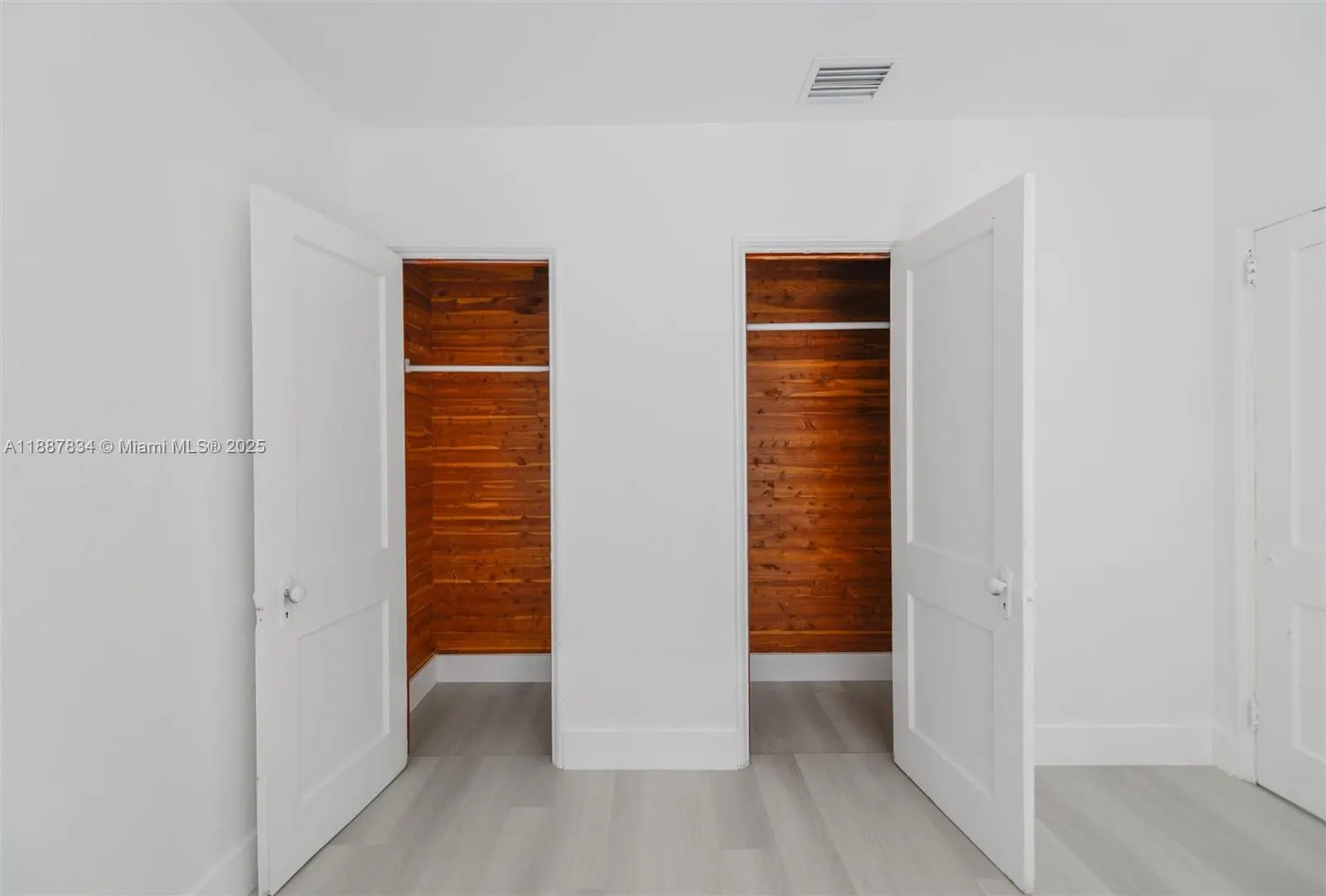 1250 NW 43rd St