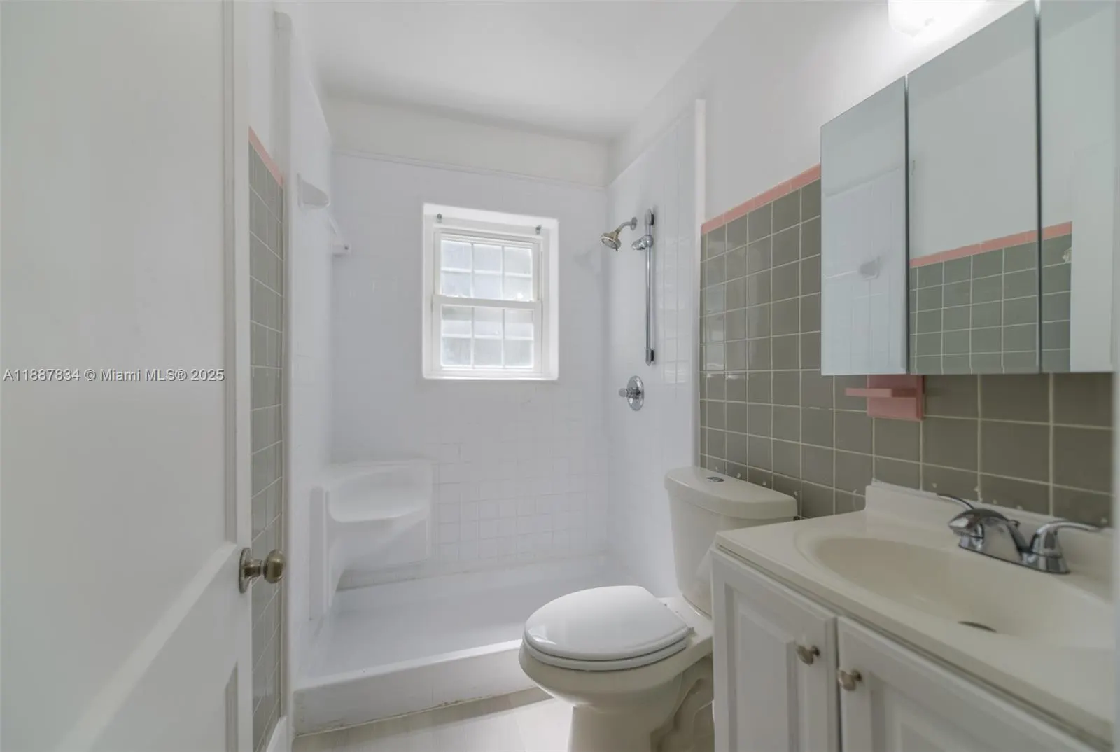 1250 NW 43rd St
