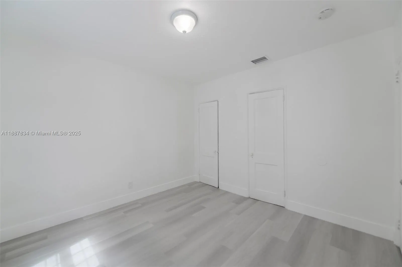 1250 NW 43rd St