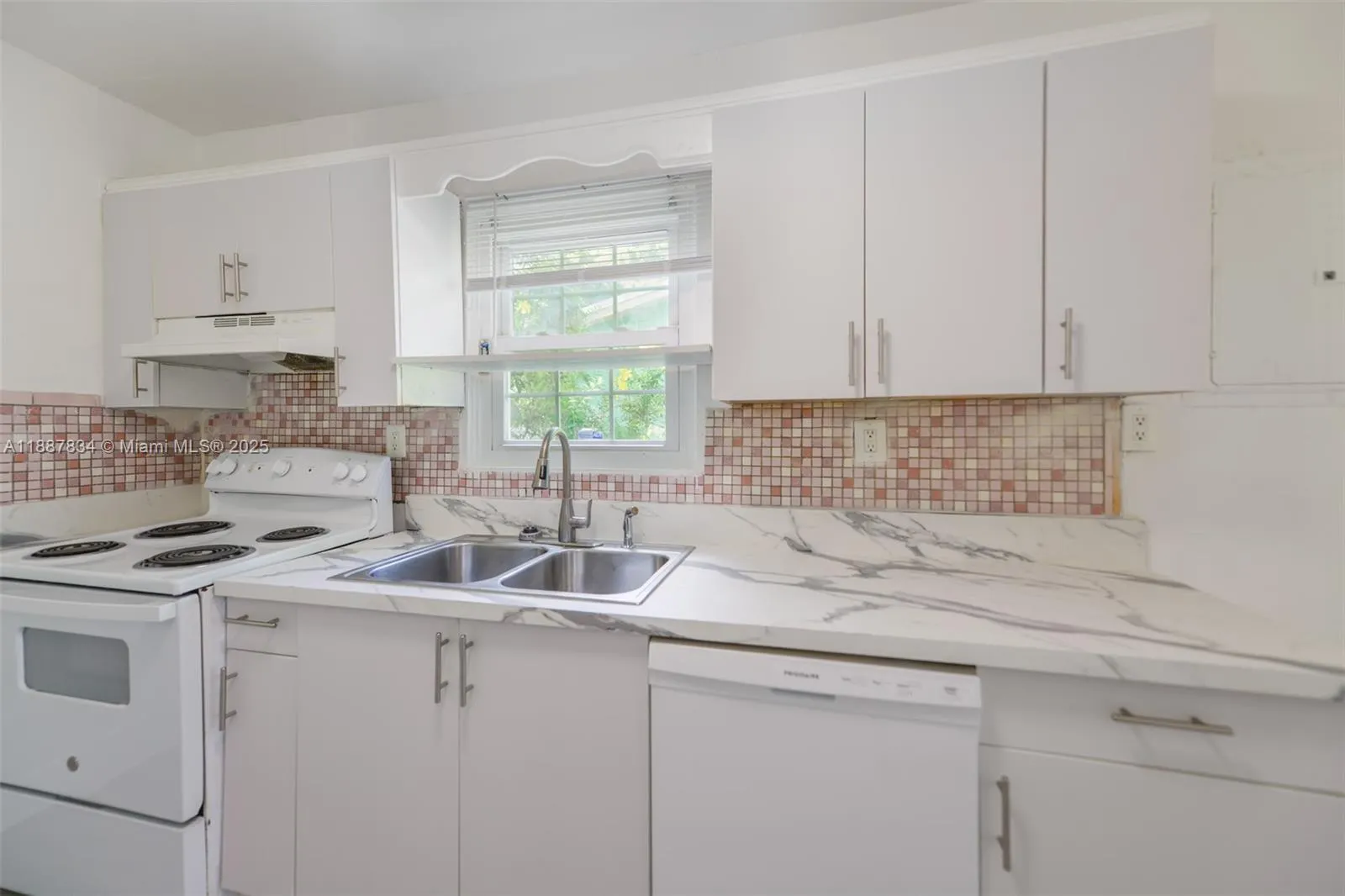 1250 NW 43rd St
