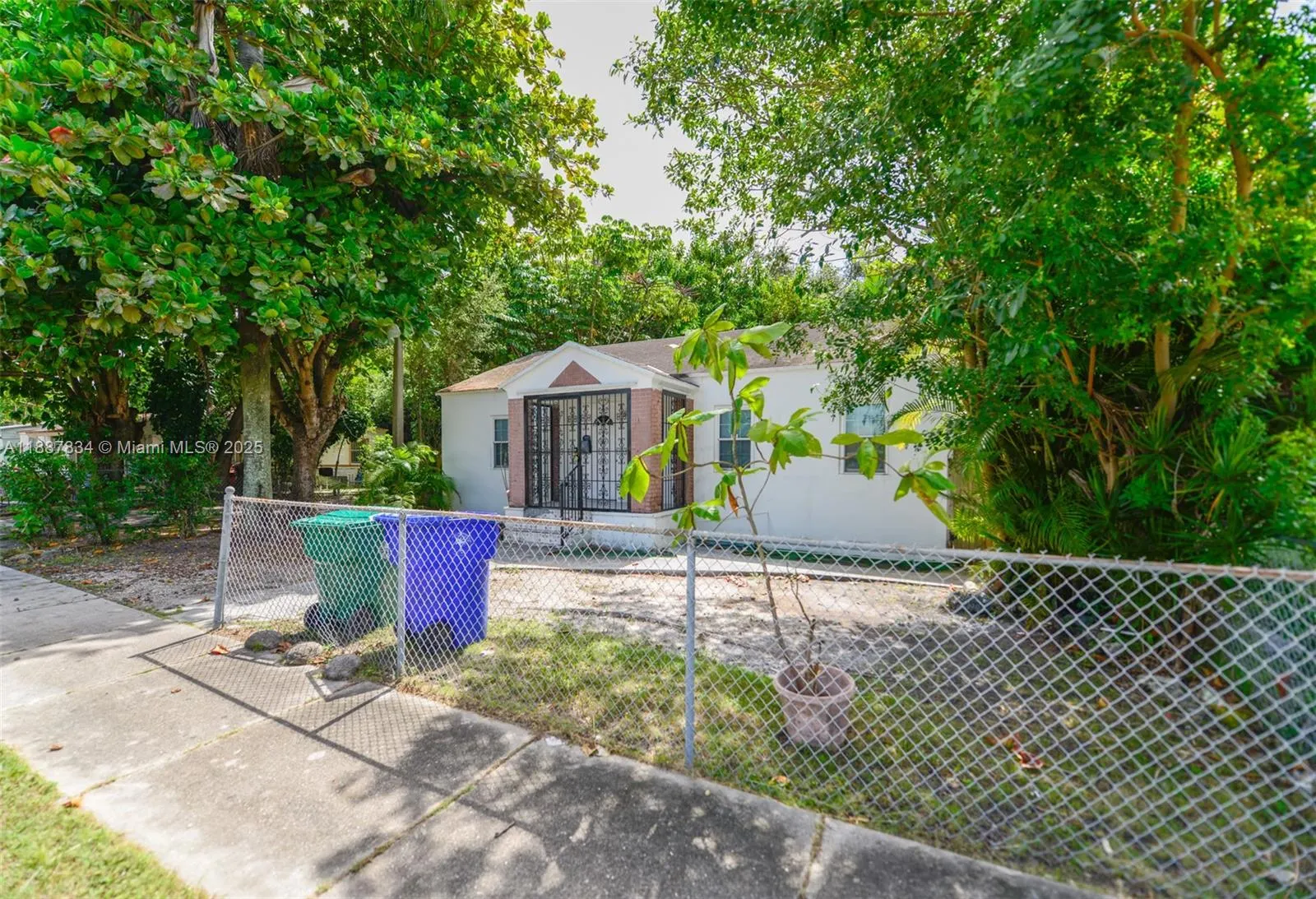 1250 NW 43rd St