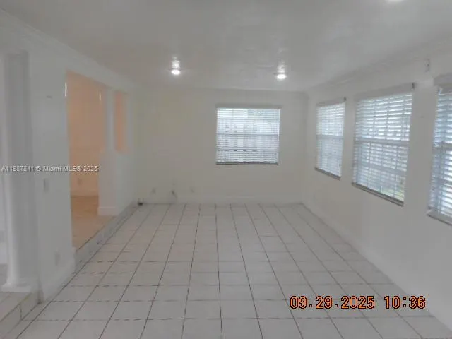 9351 NW 35th Pl