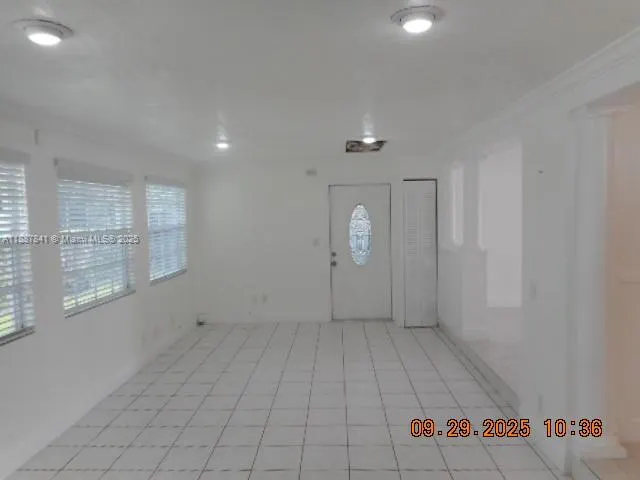 9351 NW 35th Pl