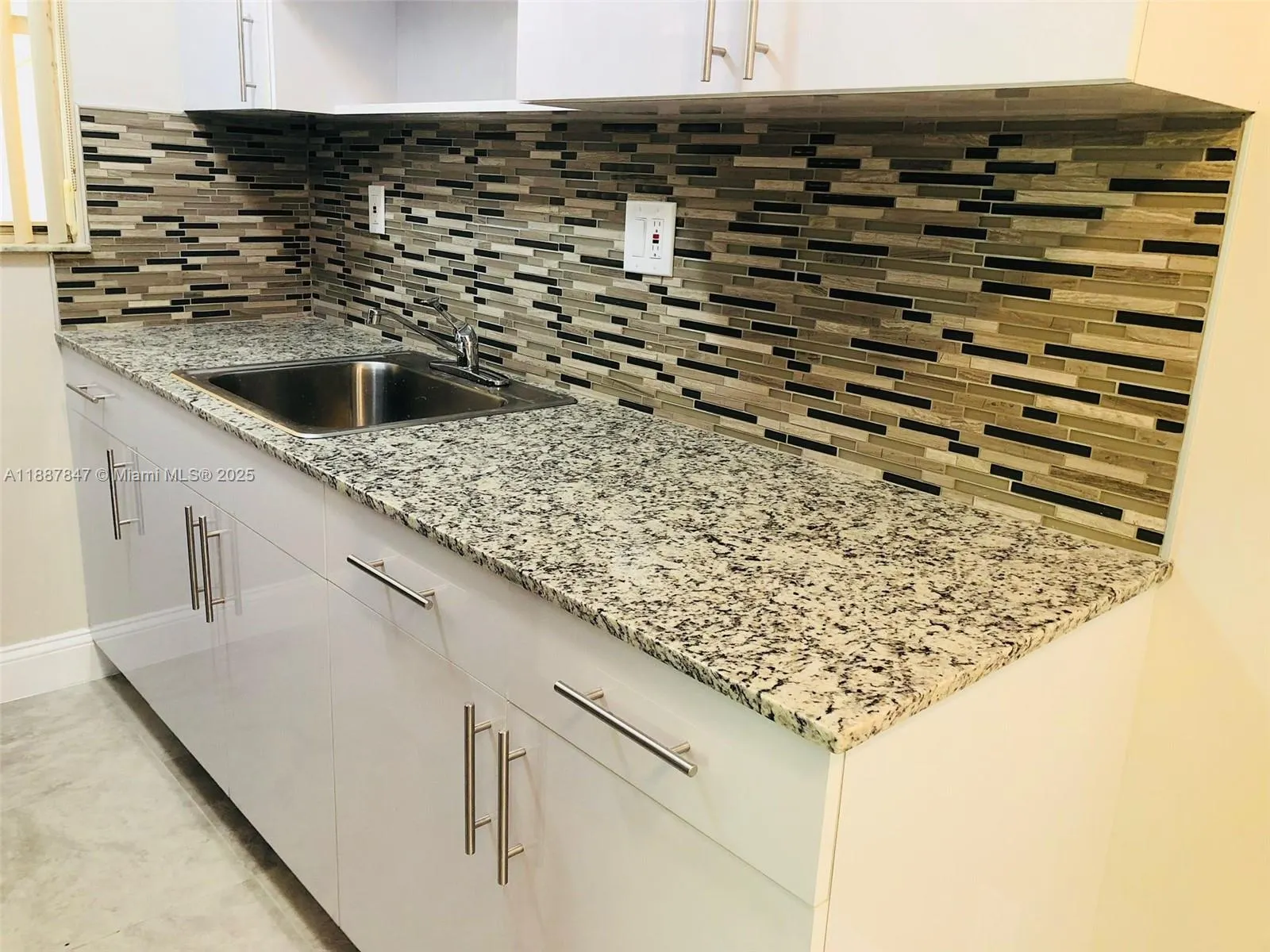 2615 POLK, #23