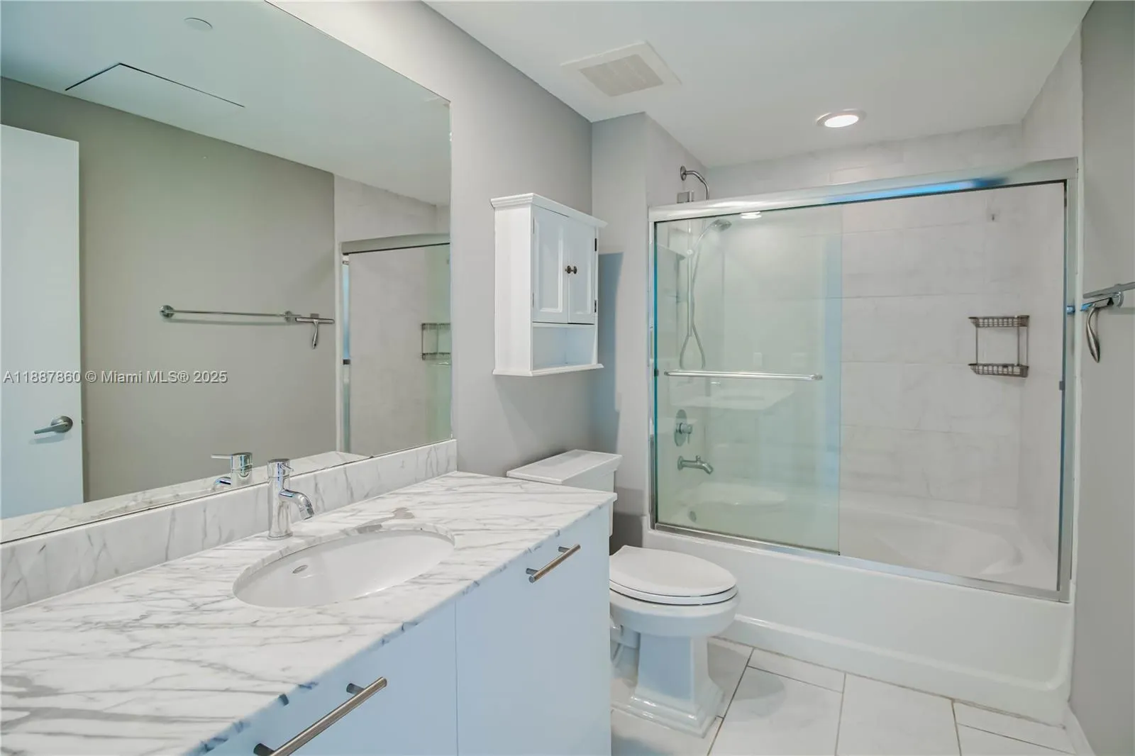 951 Brickell Ave, #1402