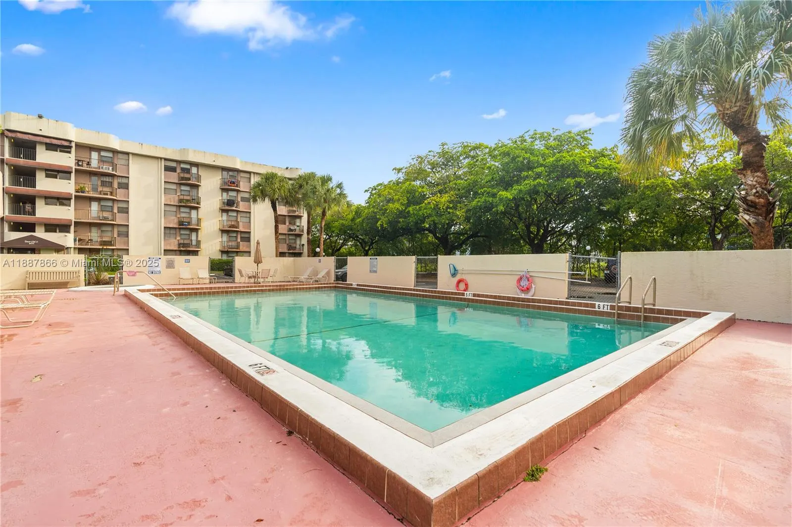 2701 Riverside Dr, #413-B