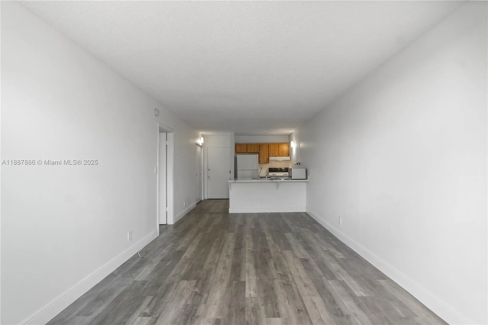 2701 Riverside Dr, #413-B