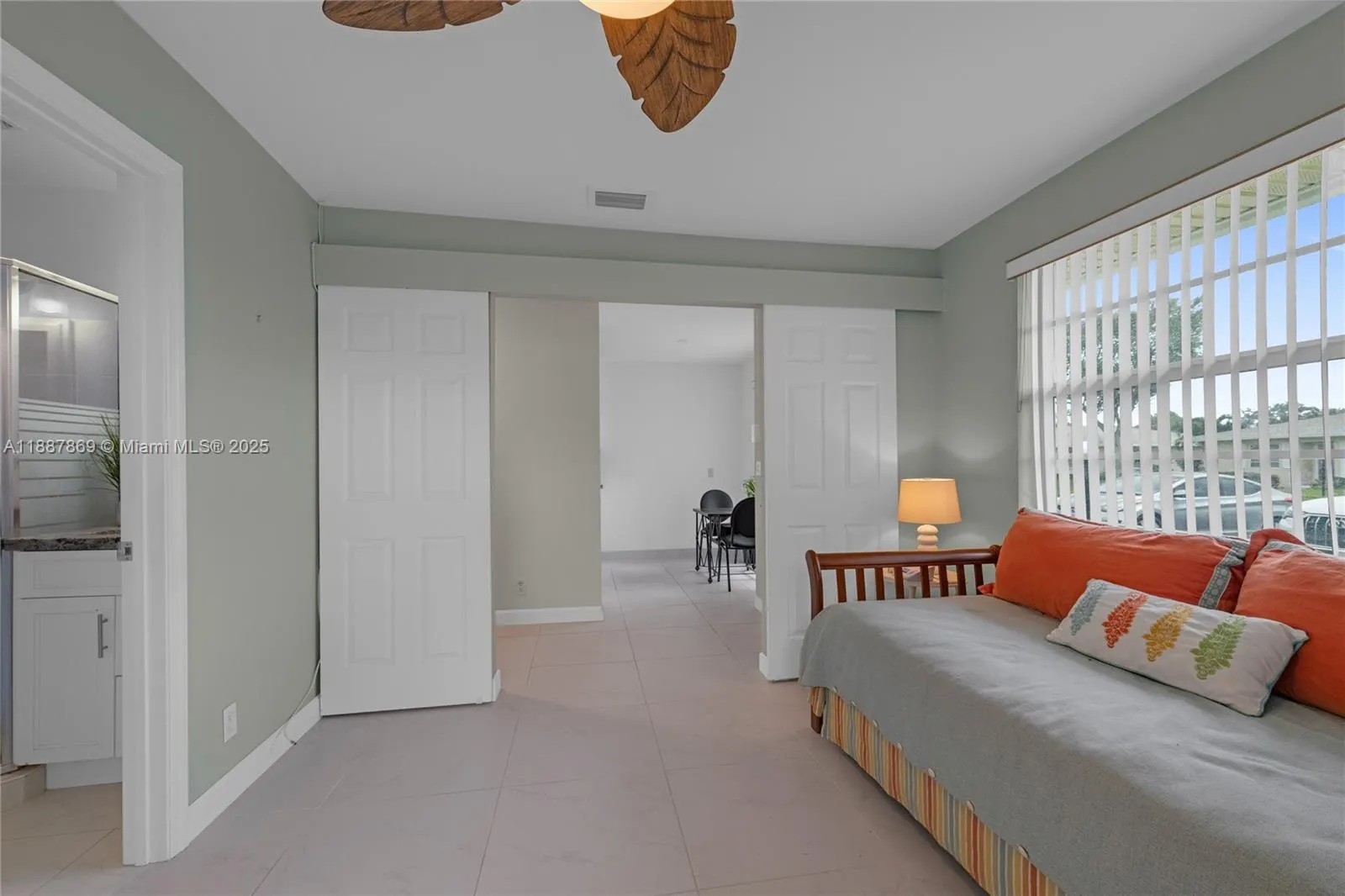 8809 Belle Aire Dr, #8809