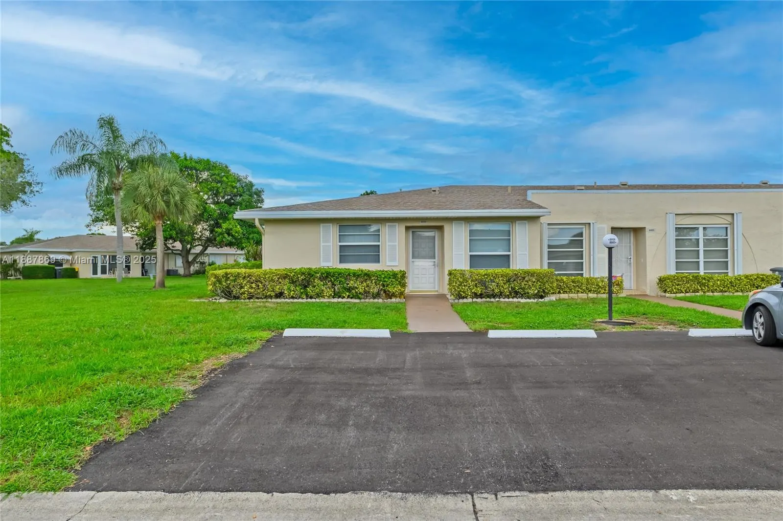 8809 Belle Aire Dr, #8809