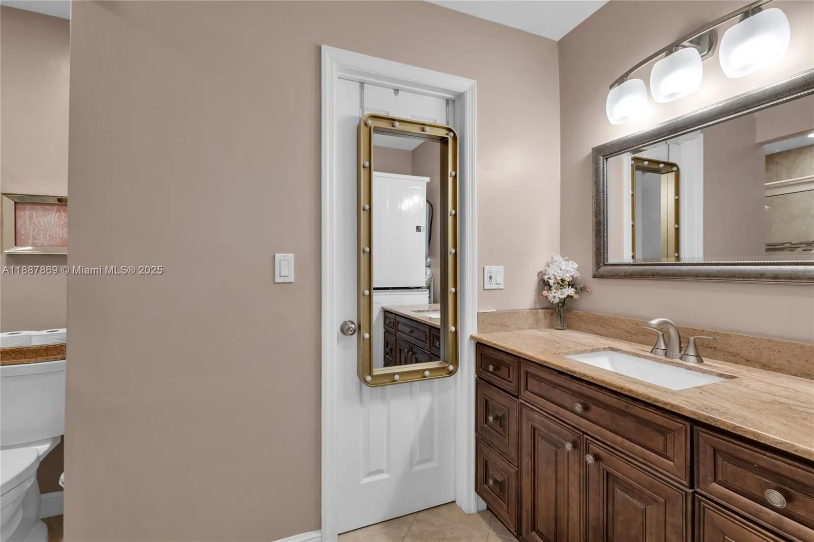 8809 Belle Aire Dr, #8809